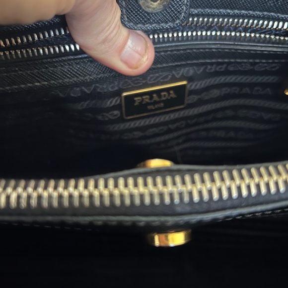 Genuine Prada Saffiano Galleria Tote - Picture 15 of 16